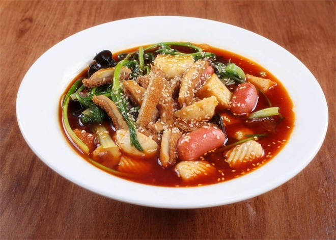 龙门煮麻辣烫加盟