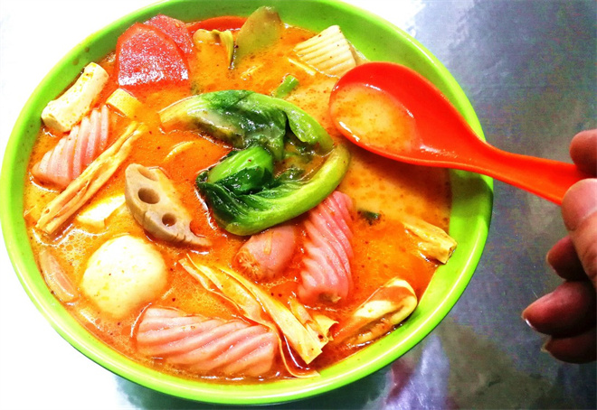 无奇骨汤麻辣烫