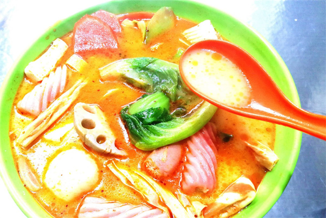 无奇骨汤麻辣烫