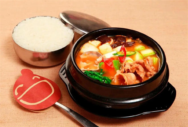 权味石锅拌饭加盟