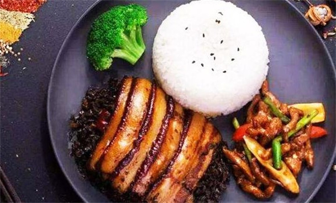 快天下中式快餐加盟