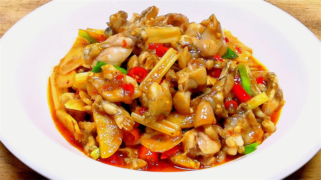 呱呱村长的泡椒牛蛙加盟