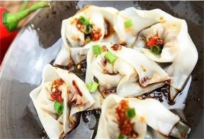 念师傅砂锅馄饨