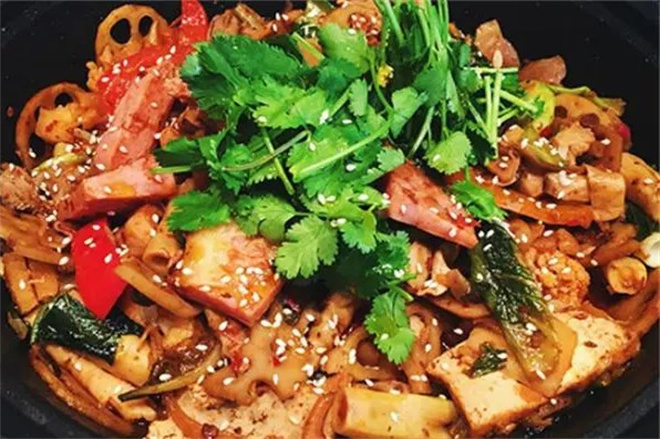 鑫川香麻辣香锅