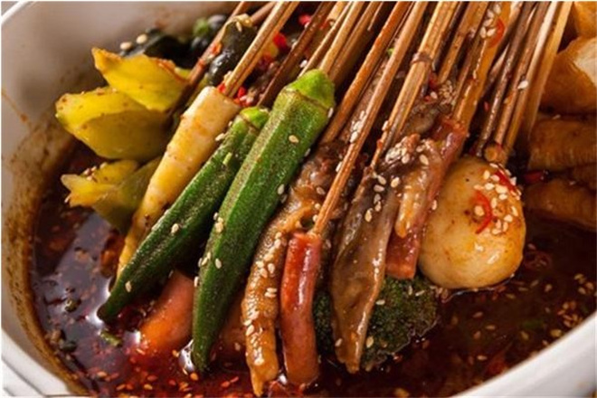 蜀巷弯弯串串香加盟