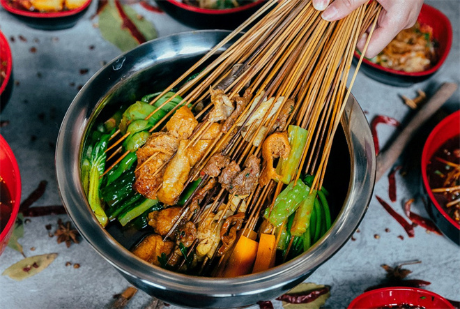 馋小样冷锅串串 馋小样冷锅串串