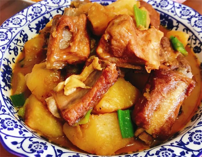 百碗香排骨米饭