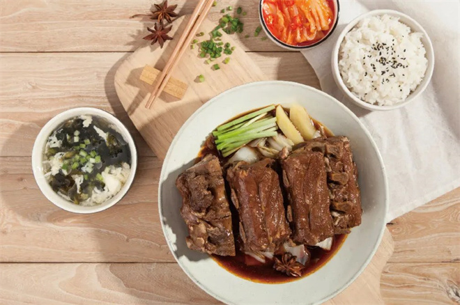 喜东来排骨米饭