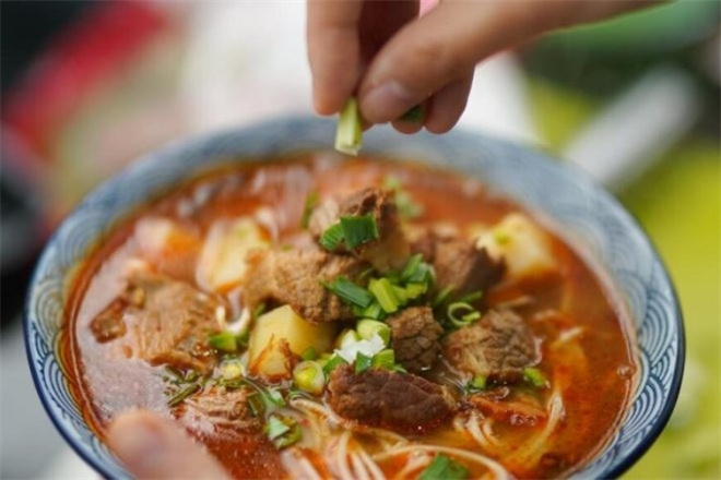 西部努爾牛肉面加盟