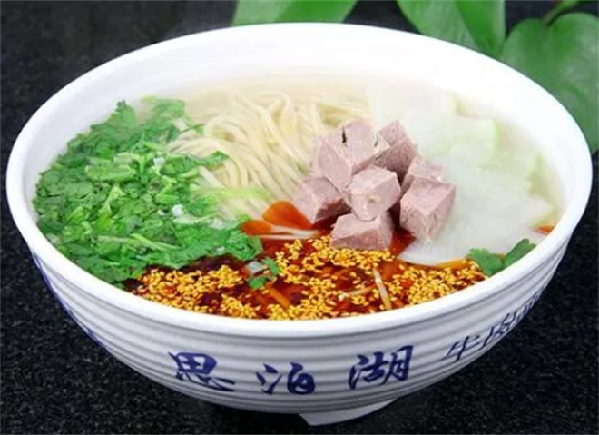 思泊湖牛肉面