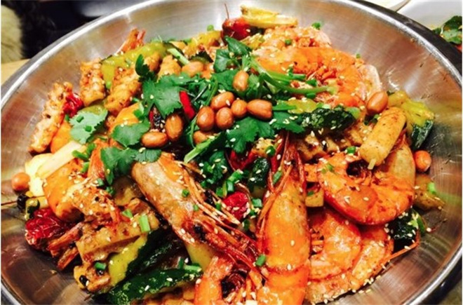 小魔椒麻辣香锅