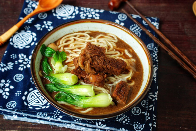 牛记汇峰牛肉面加盟