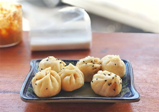 邱吖拇指生煎包.馄饨王