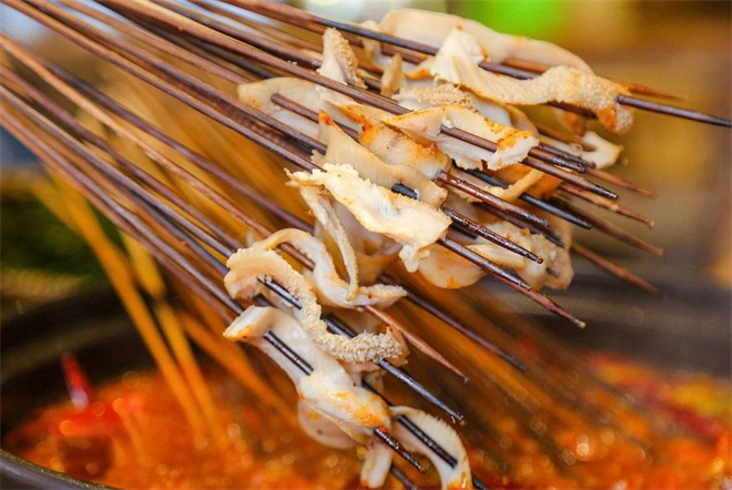 巴一味李记串串香加盟