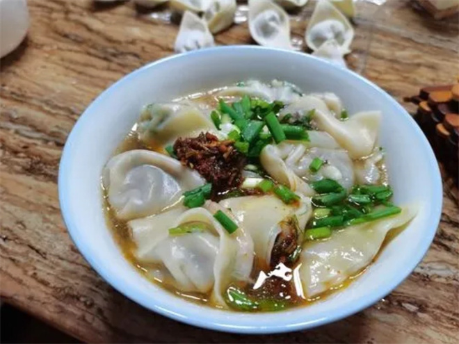 堆儿笑馄饨加盟