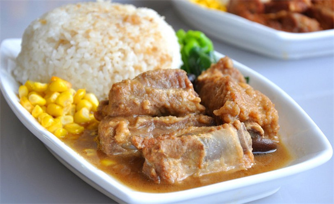 十里骨香排骨米饭加盟