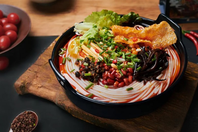 人人嗦新派柳州螺蛳粉加盟