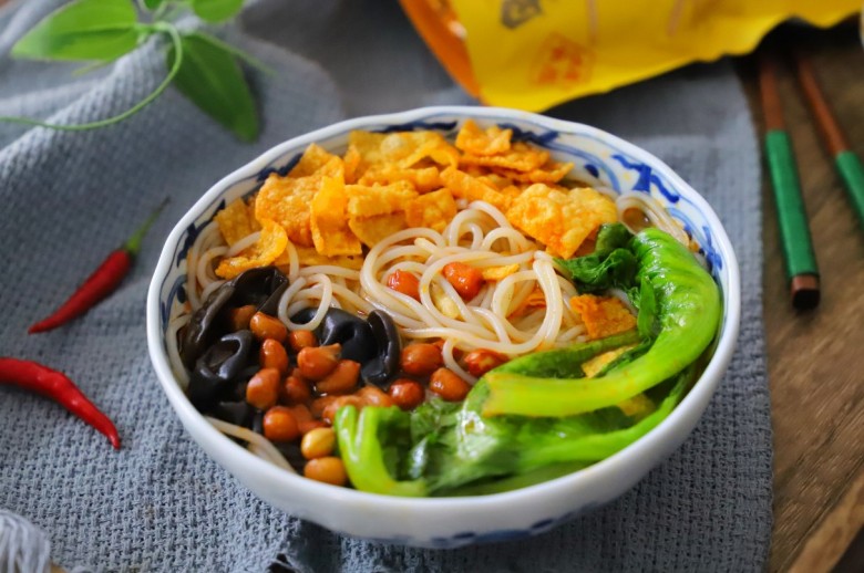 梁公婆螺蛳粉加盟