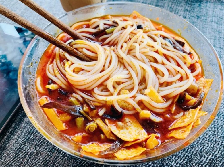 平南爱柳螺蛳粉加盟 平南爱柳螺蛳粉加盟