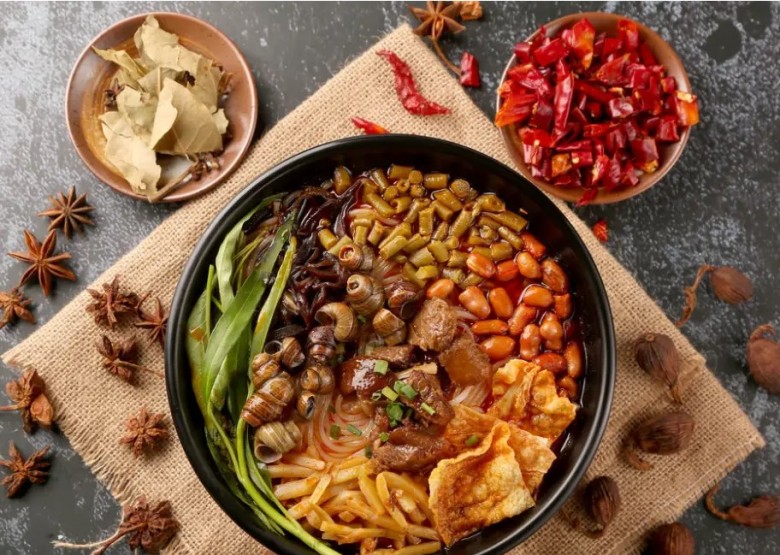 小柒螺蛳粉加盟