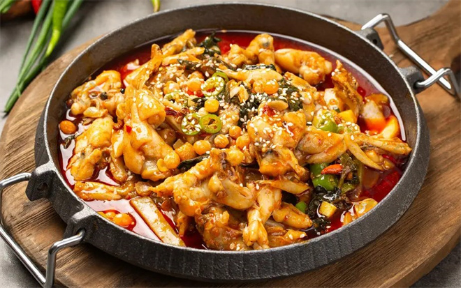 蛙师兄炝蛙火锅加盟