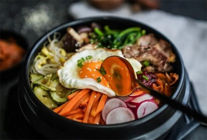 妈妈味韩式石锅拌饭