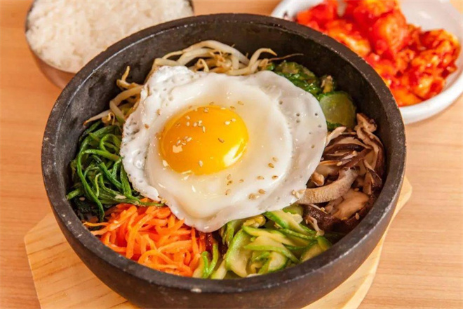 朴小朴韩式石锅拌饭加盟