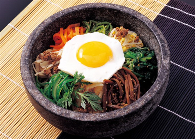 妈妈味韩式石锅拌饭