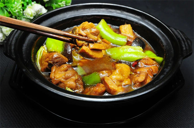 味湾黄焖鸡米饭加盟