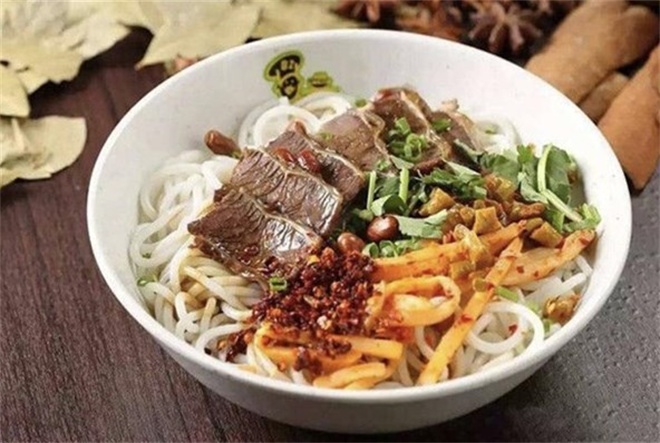 老盐街桂林米粉加盟