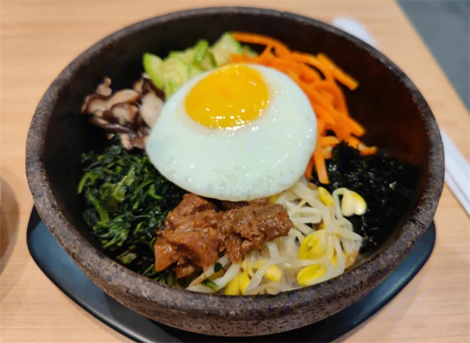 撒椒先生石锅拌饭加盟