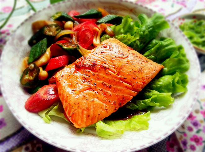 酱样儿三文鱼石锅拌饭加盟