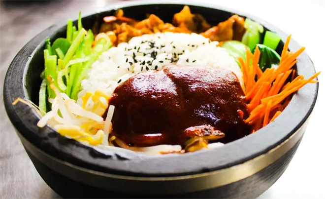 韩缘道石锅拌饭加盟