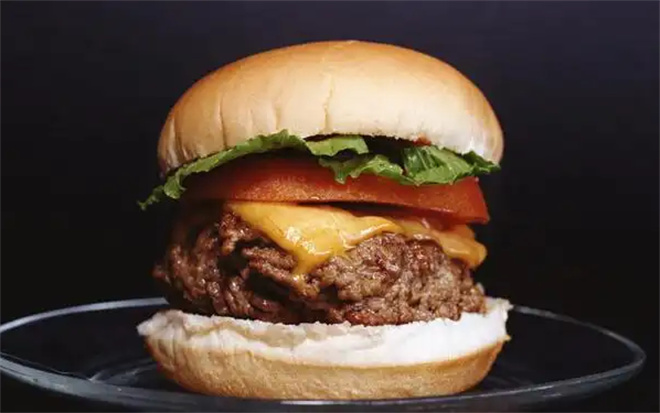 麦德拉炸鸡汉堡