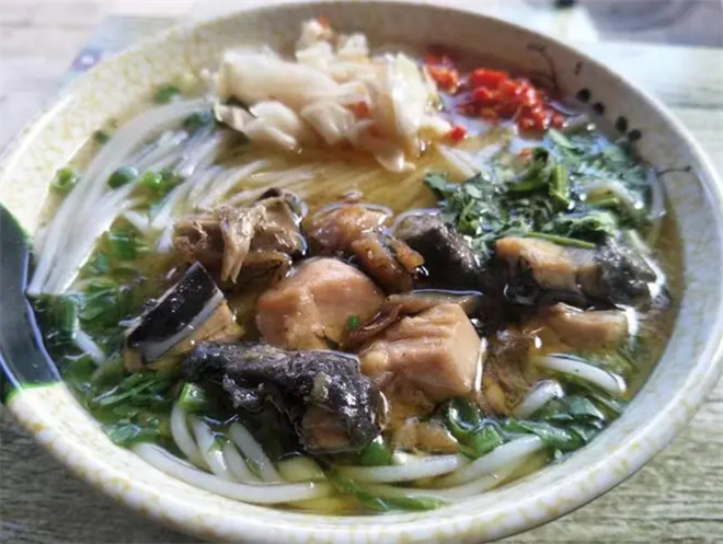 云味坊土鸡米线加盟