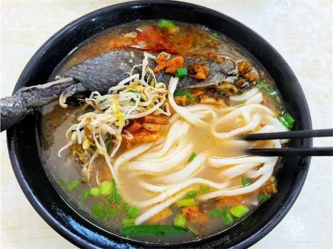 云味坊土鸡米线加盟