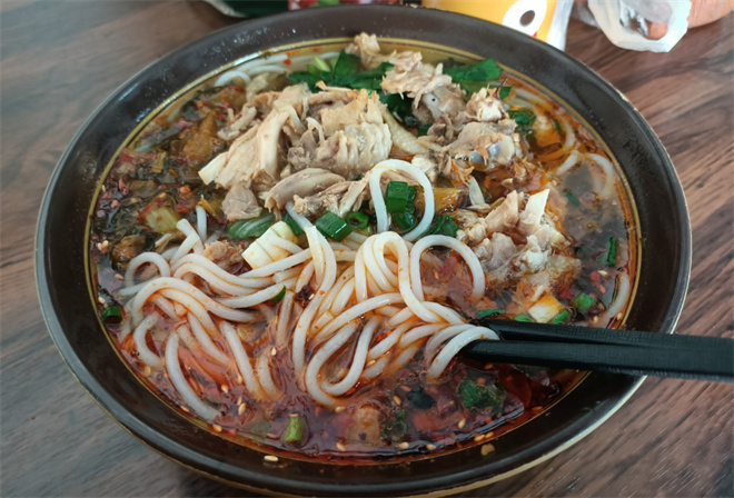 云味坊土鸡米线