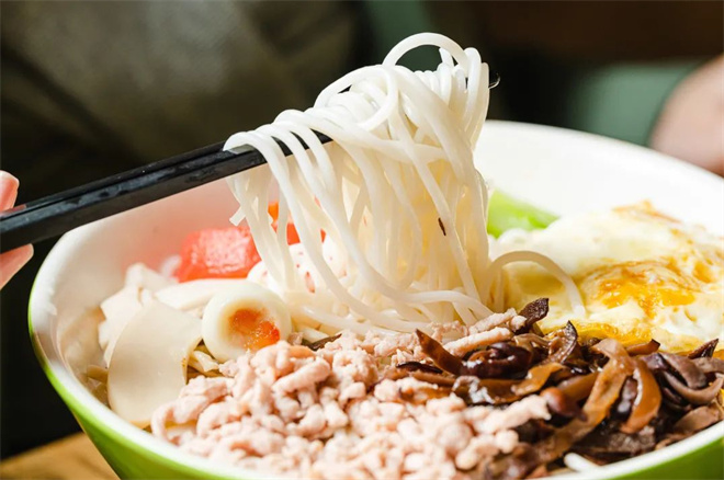 傣三鲜小锅米线加盟