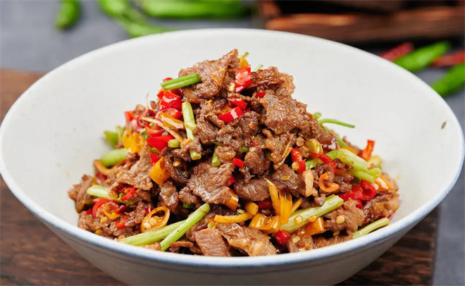 小霸椒现炒黄牛肉加盟