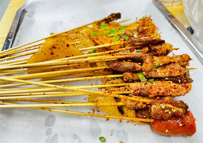 尔虞我炸乐山炸串