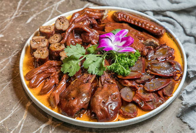 桃小鸭卤味熟食加盟