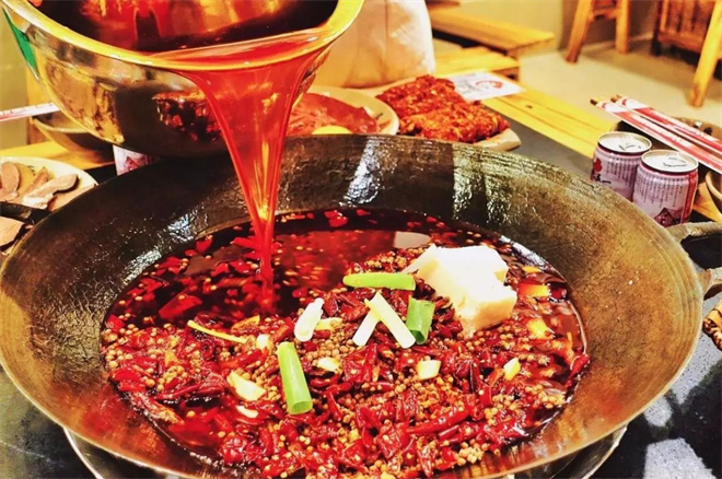 金嘴巴重庆老火锅加盟