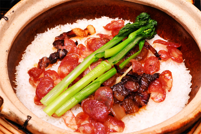 赵财财肠粉煲仔饭加盟