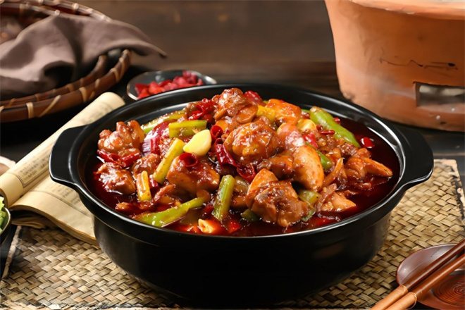 钟煲煲鸡公煲 钟煲煲鸡公煲