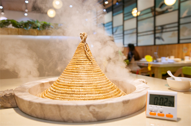 蒸蒸日尚石锅鱼