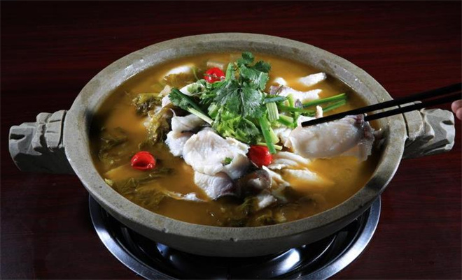 珍膳石锅鱼火锅加盟