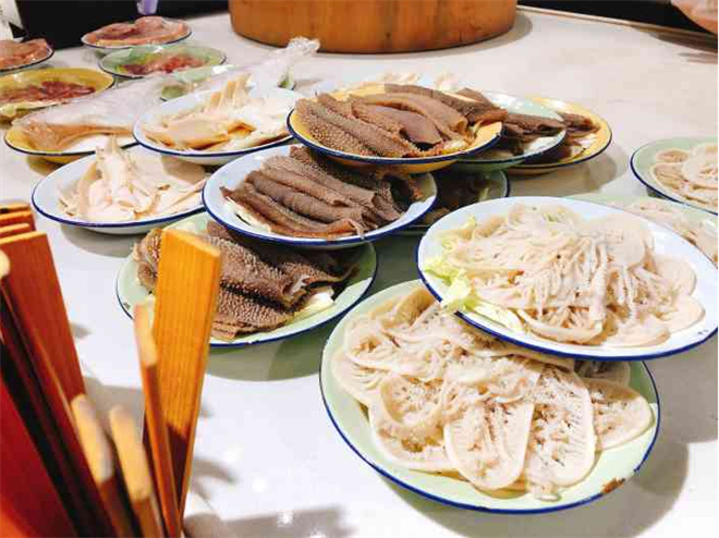 隆氏卤教授老火锅 隆氏卤教授老火锅