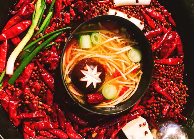 渝乾老火锅加盟