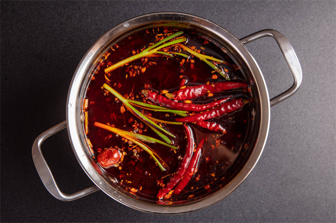 雄九记嘎嘎老火锅