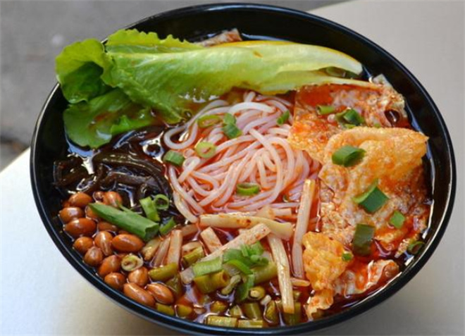 翠翠螺蛳粉加盟